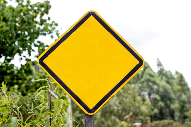 Panneaux losange jaune