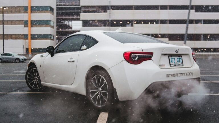 Ma voiture fume blanc et sent mauvais